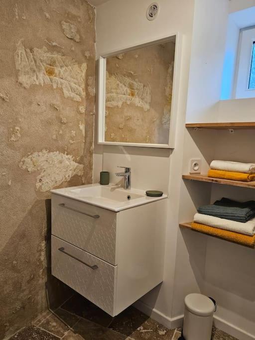 Charmante Maison Troglodyte Loire Valley Rochecorbon Extérieur photo